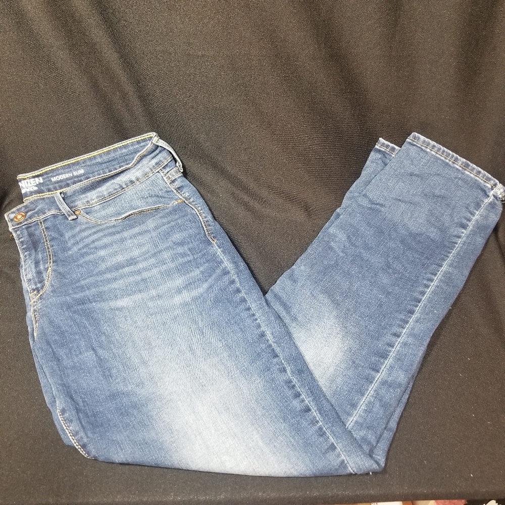 Levi’s Denizen modern slim jeans women's 12m